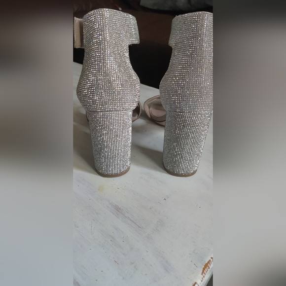 💛 Limited Time Sale💛Jeffrey Campbell Glittering Silver Heels - Picture 8 of 12